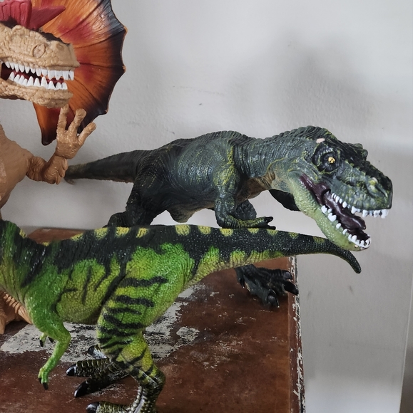 Dinosaur Figurine Lot - Picture 5 of 6